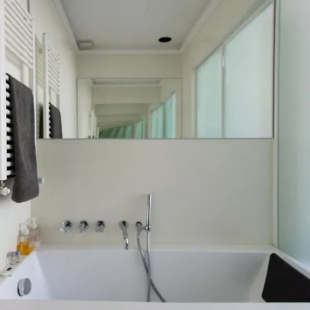 2 Bagni E - House Of Art Center Milano